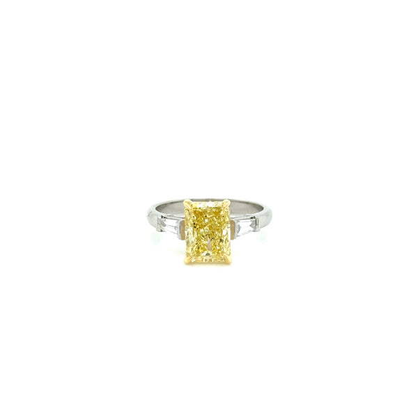 18ct white gold Lab Grown Fancy Vivid Yellow Diamond Ring