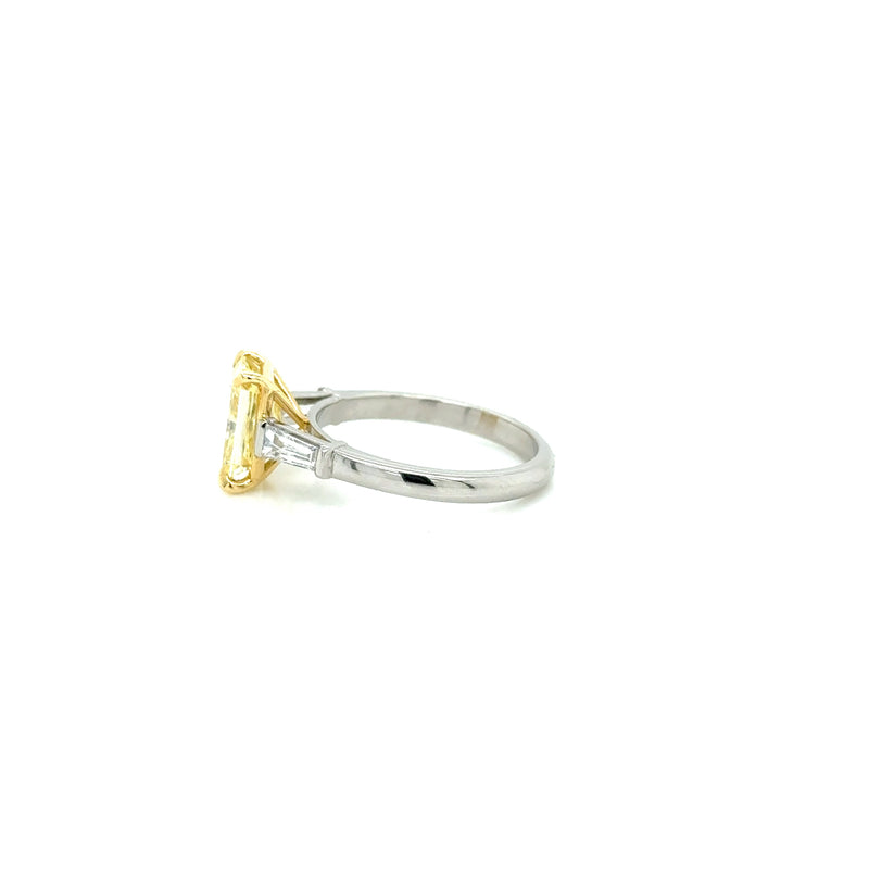 18ct white gold Lab Grown Fancy Vivid Yellow Diamond Ring