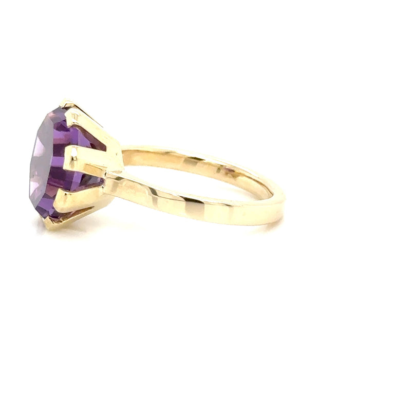 9ct Yellow Gold Amethyst Claw Set Ring