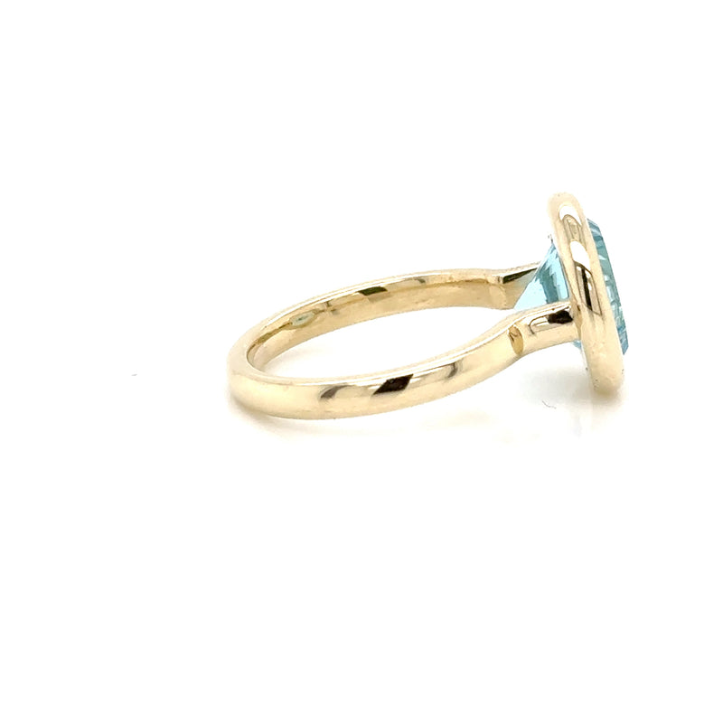 9ct Yellow Gold Blue Topaz Ring