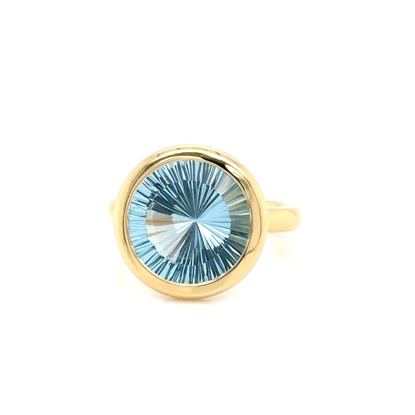 18ct Yellow Gold Blue Topaz Ring