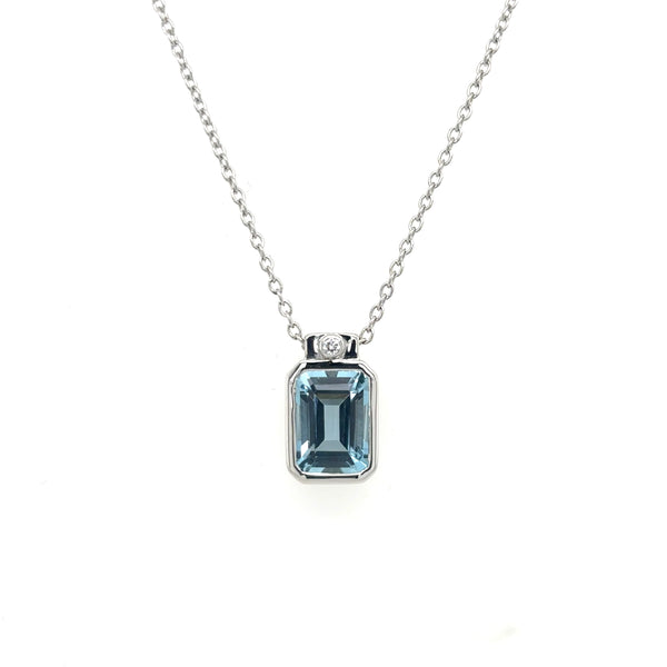 18ct White Gold Aquamarine & Diamond Pendant on 18ct White Gold Chain