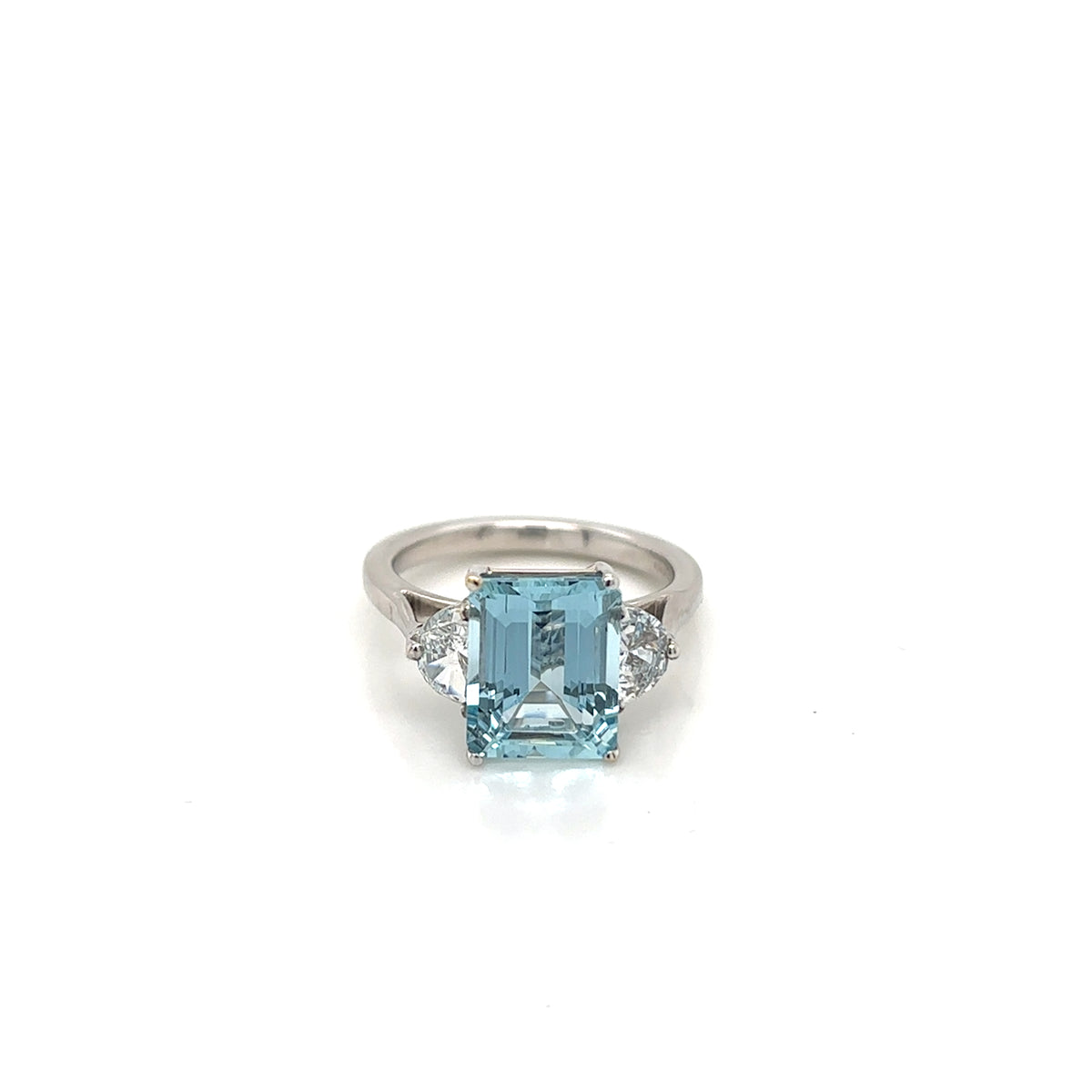 18ct White Gold Aquamarine & Diamond Ring