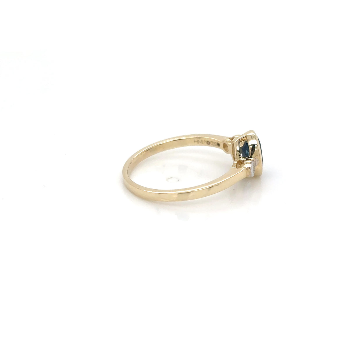 9ct Yellow Gold London Blue and Diamond Ring
