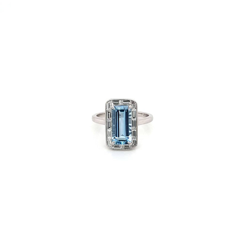 18ct White Gold Aquamarine and Baguette Diamond Ring