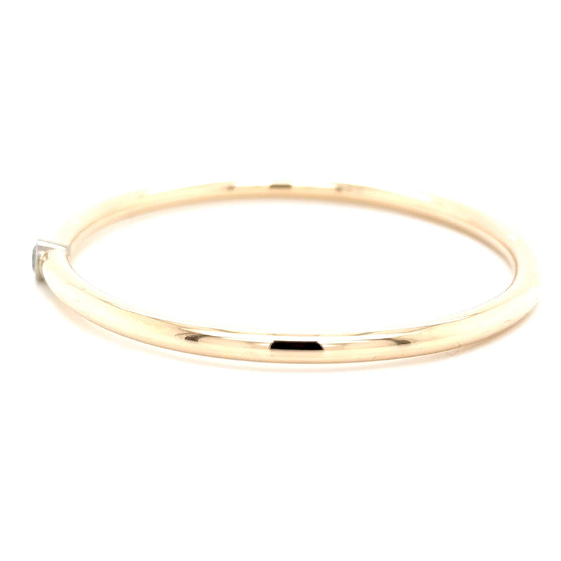 9ct Gold Single Diamond Bangle 25 grm