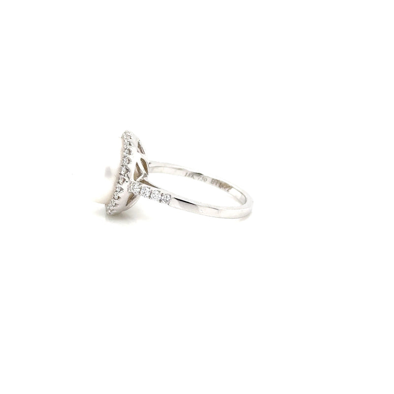 White gold Fresh Water Pearl and Diamond ring