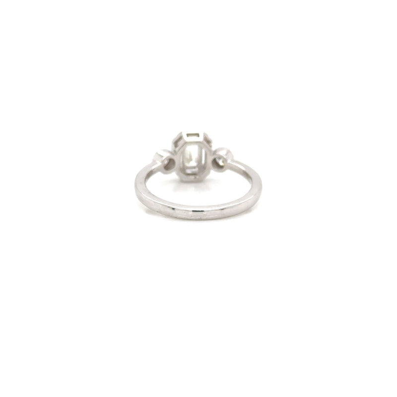 18ct White Gold Cushion Diamond Ring