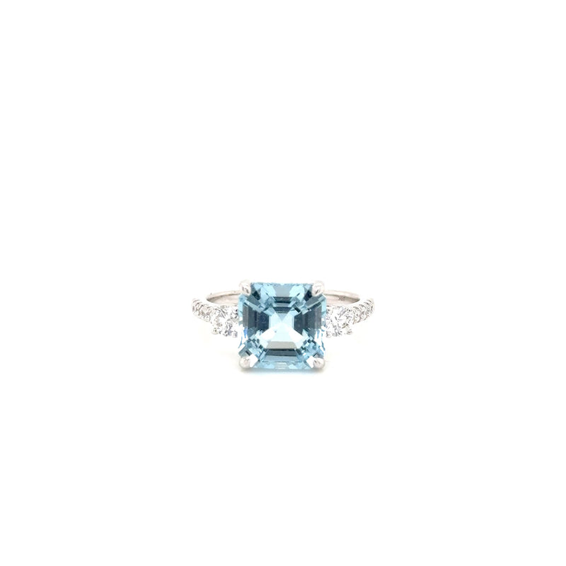 Platinum Aquamarine and Diamond ring