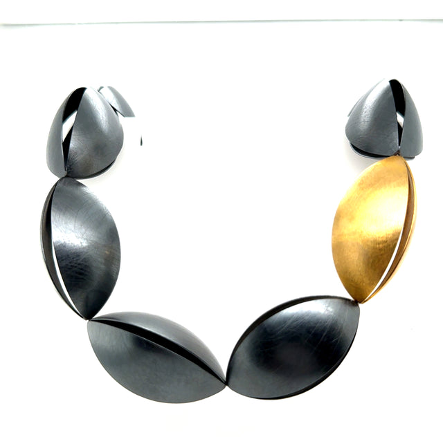 Zaremski Large Shell Necklet