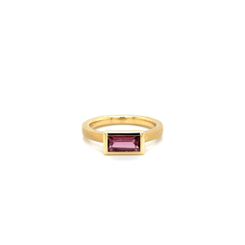 Yellow Gold Rect ruby ring