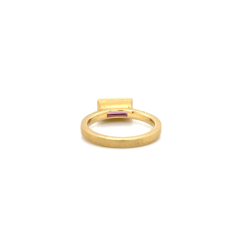 Yellow Gold Rect ruby ring